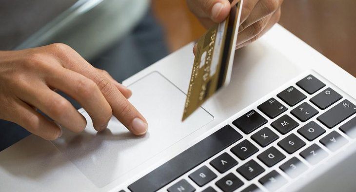 Tiendas de electrónica aseguran que triplicaron sus ventas en el canal online en el último mes.