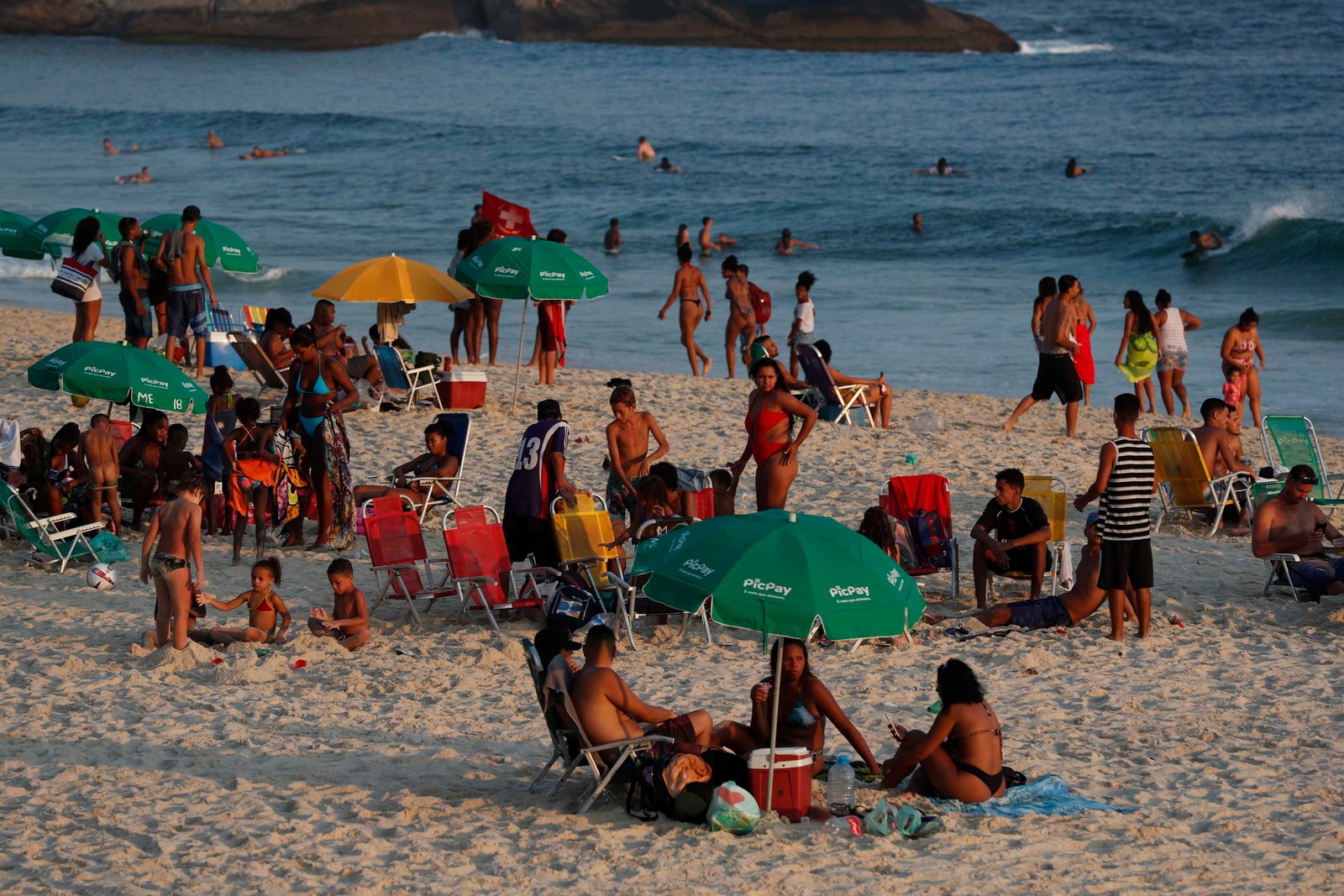 Las playas de Brasil también son destinos que tendrán ofertas y beneficios durante el evento de comercio online (EFE/Marcelo Say)