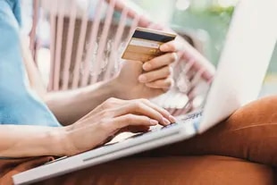 Clientes de algunos bancos podrán realizar compras en tecnología y turismo con descuentos por Black Friday